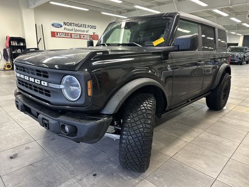 Used 2024 Ford Bronco Black Diamond image 13