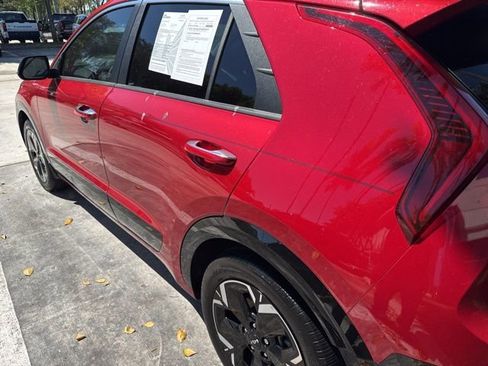 Used 2024 Kia Niro Wave image 13