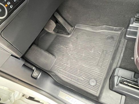 Used 2025 Ford Explorer Platinum w/ LUX Leather Package image 30