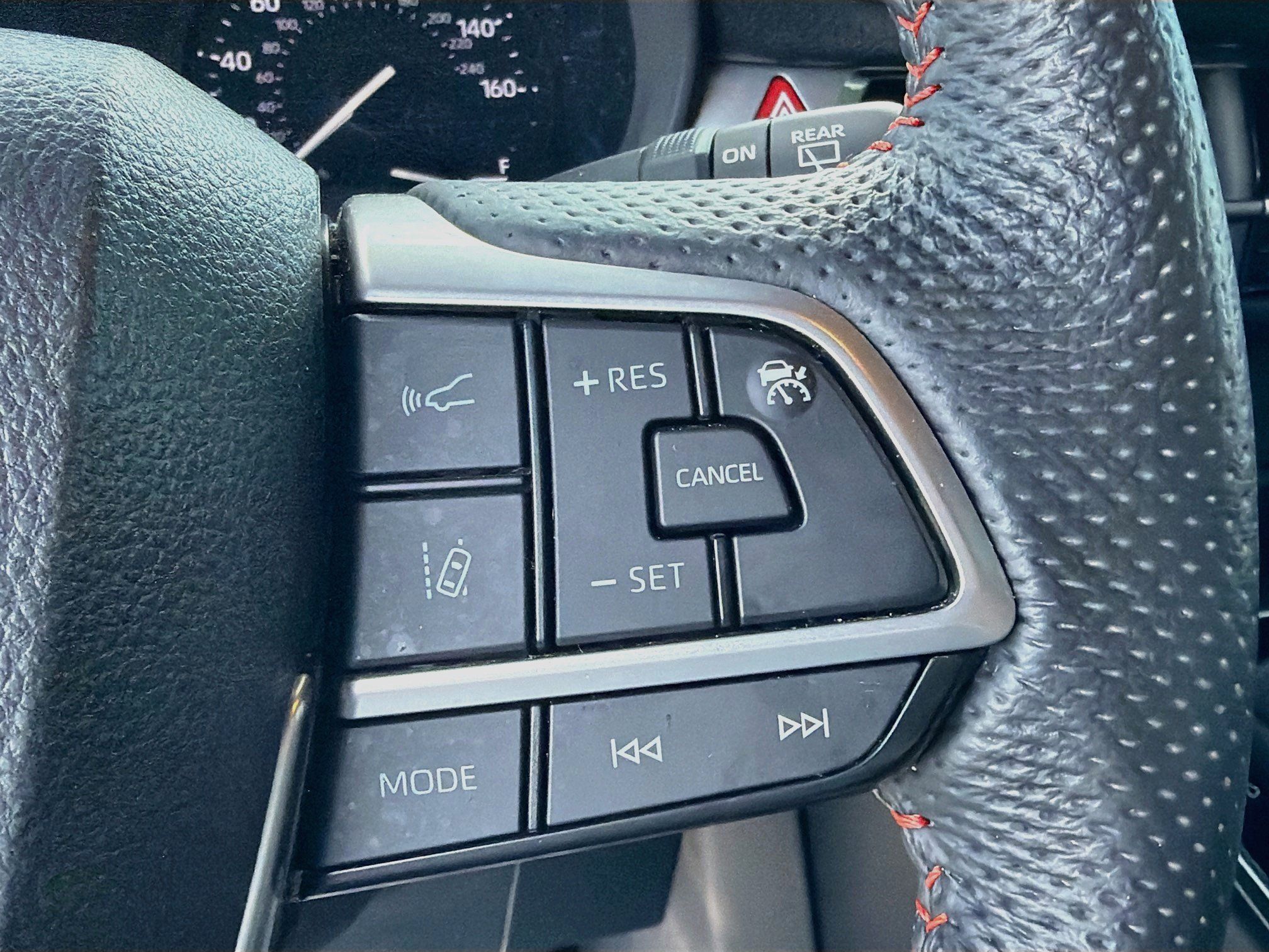 Used 2024 Toyota Sienna XSE w/ XSE Plus Package FWD image 40