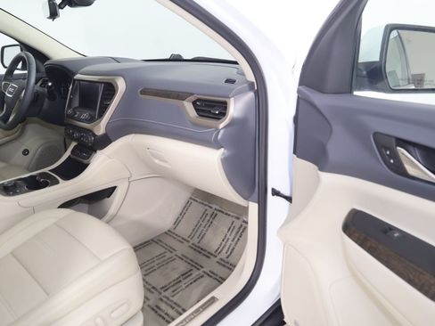 Used 2023 GMC Acadia Denali w/ Denali Ultimate Package AWD/4WD image 46