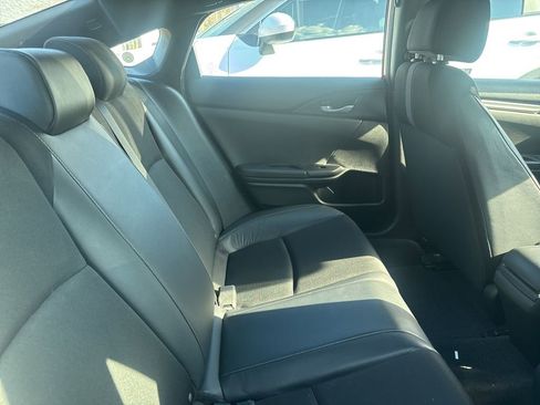 Used 2019 Honda Civic Sport image 12