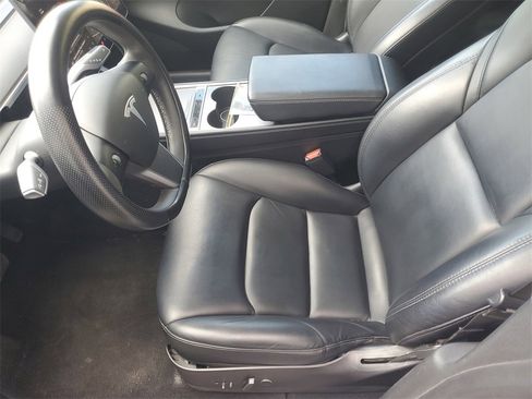 Used 2021 Tesla Model Y Long Range image 14