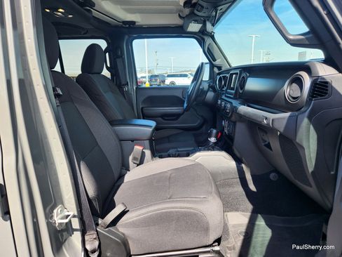 Used 2022 Jeep Gladiator Sport image 27