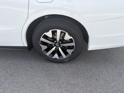 New 2026 Honda Odyssey EX-L image 25