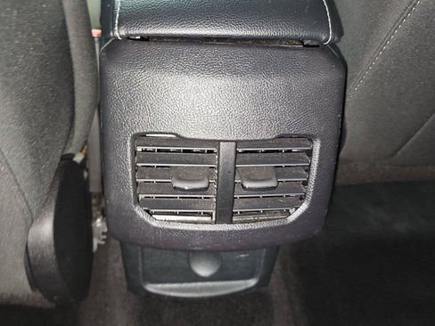 Used 2017 Ford Fusion SE w/ Fusion SE Technology Package FWD image 25