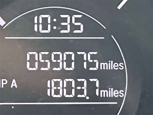 Used 2019 Honda HR-V Sport image 30