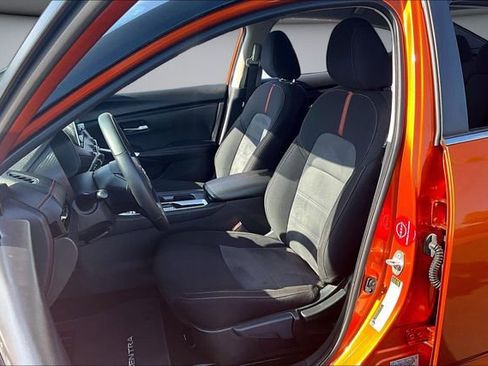 Certified 2024 Nissan Sentra SR FWD image 20