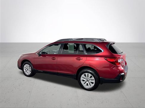 Used 2018 Subaru Outback 2.5i Premium AWD/4WD image 8