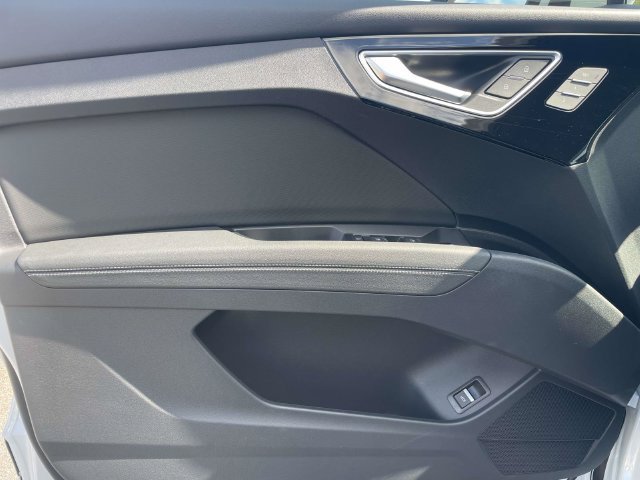 Certified 2023 Audi Q4 e-tron Prestige AWD/4WD image 15
