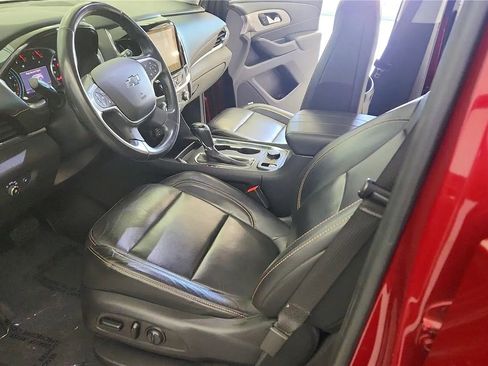 Used 2020 Chevrolet Traverse RS image 22