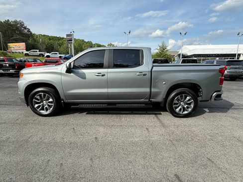 Used 2025 Chevrolet Silverado 1500 LT AWD/4WD image 2