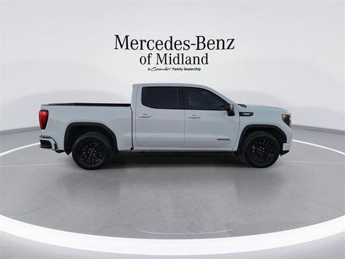 Used 2024 GMC Sierra 1500 Elevation w/ Elevation Premium Package image 9