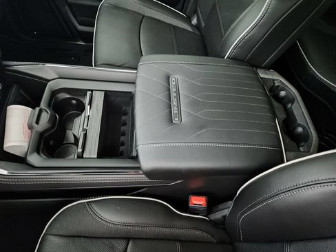 New 2026 RAM 2500 Limited AWD/4WD image 12