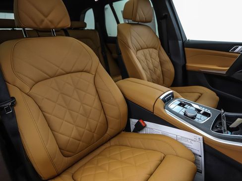 New 2026 BMW X5 xDrive40i w/ M Sport Package image 31
