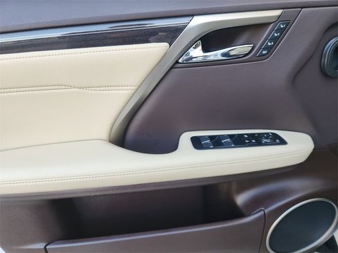 Used 2020 Lexus RX 350L Luxury image 23