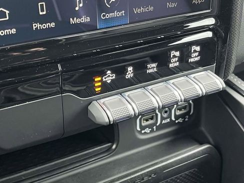 Used 2022 RAM 1500 Limited image 32