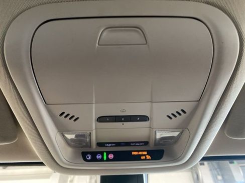 Used 2022 GMC Acadia Denali w/ Denali Technology Package image 20