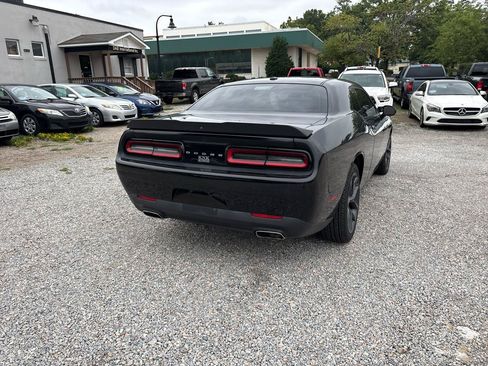 Used 2019 Dodge Challenger SXT w/ Blacktop Package RWD image 10