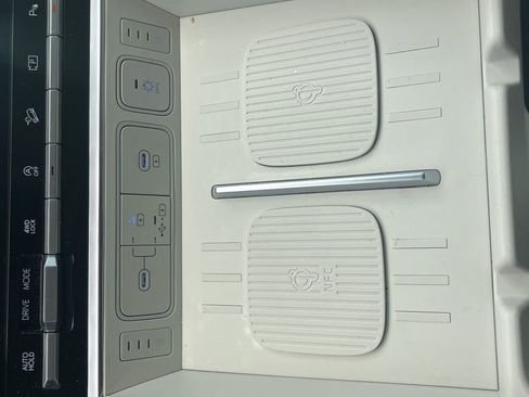 Used 2025 Hyundai Santa Fe Calligraphy image 28