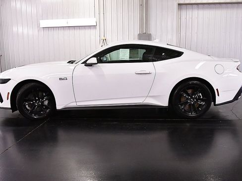 New 2026 Ford Mustang GT image 4