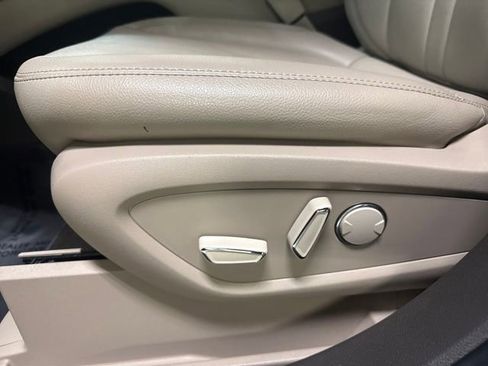 Used 2022 Lincoln Nautilus AWD image 26