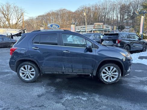 Used 2018 Chevrolet Trax Premier image 3