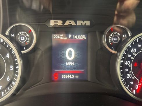 Used 2024 RAM 2500 Big Horn image 13