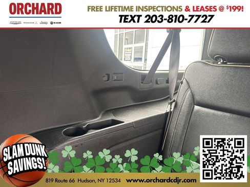 Used 2023 Chevrolet Suburban Premier image 17