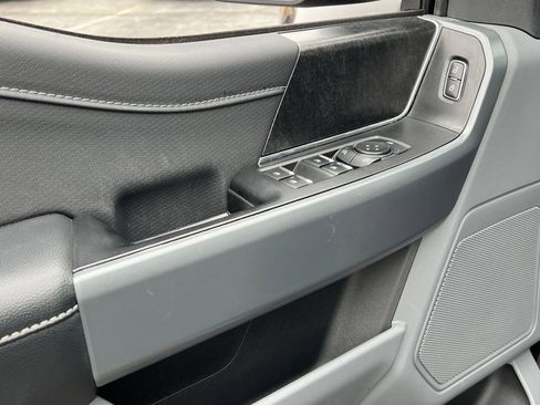 Used 2022 Ford F150 XLT w/ Equipment Group 302A High image 15