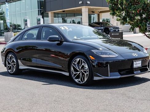 Certified 2023 Hyundai Ioniq 6 Limited RWD image 6