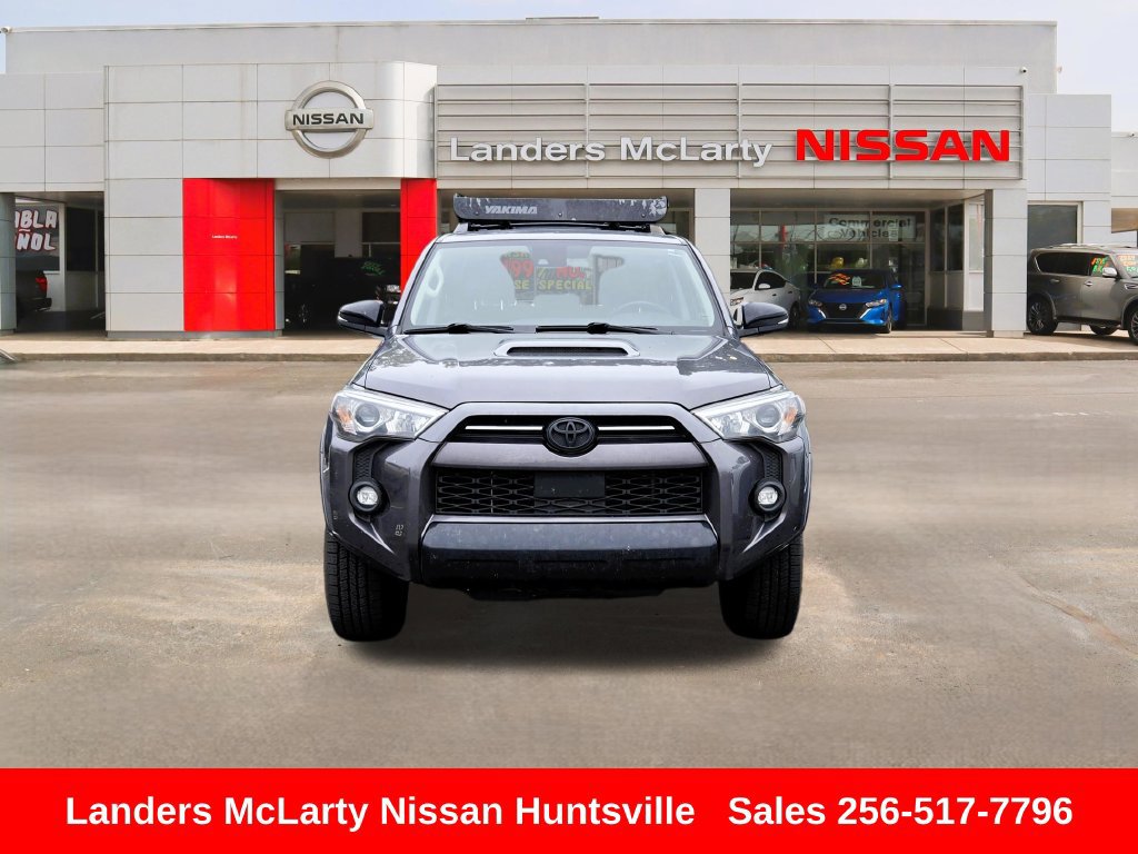 Used 2021 Toyota 4Runner Venture w/ Moonroof Package AWD/4WD image 3