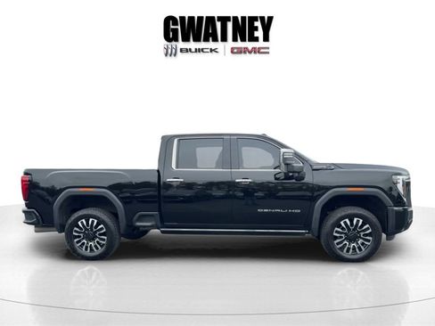 Used 2024 GMC Sierra 2500 Denali Ultimate image 8