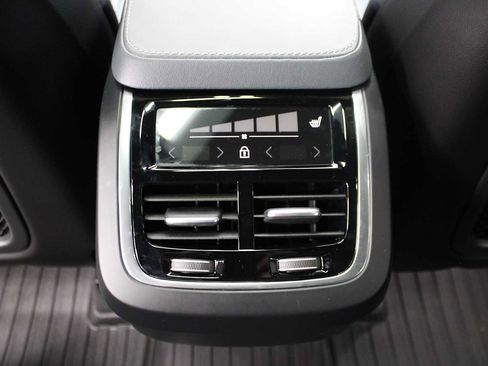 Used 2023 Volvo XC90 B6 Ultimate w/ Protection Package image 39