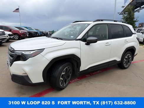 Used 2025 Subaru Forester Premium w/ Convenience Package #1 AWD/4WD image 1