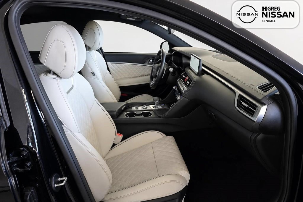 Used 2025 Genesis G70 3.3T Advanced w/ Sport Prestige Package RWD image 14