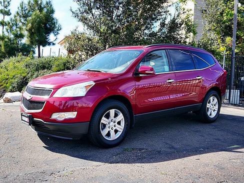 Used 2012 Chevrolet Traverse LT image 6