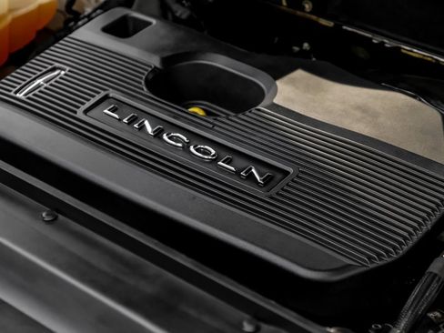 Used 2019 Lincoln Nautilus Reserve image 67