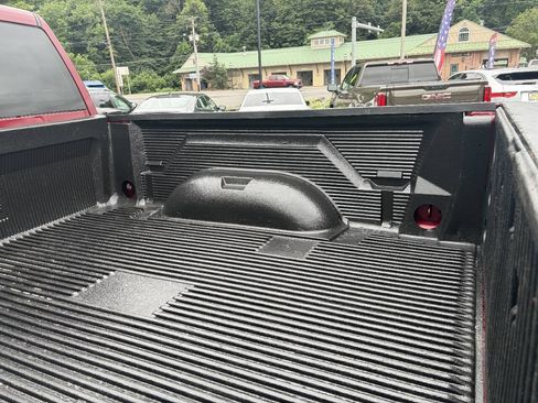 Used 2019 RAM 1500 Big Horn AWD/4WD image 11