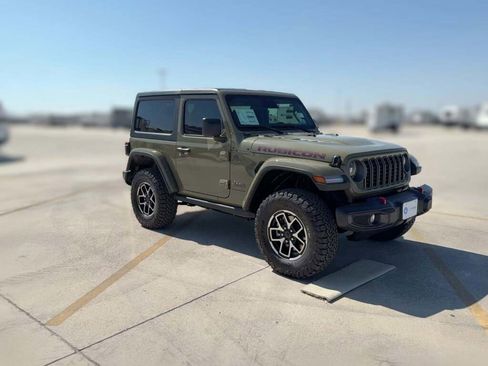 New 2025 Jeep Wrangler Rubicon w/ Convenience Group image 16