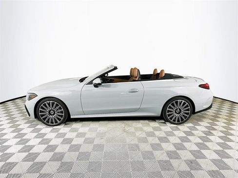 New 2026 Mercedes-Benz CLE 450 4MATIC Cabriolet image 4