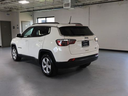 Used 2018 Jeep Compass Latitude FWD image 5