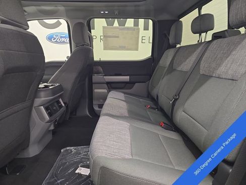 New 2026 Ford F250 XLT w/ XLT Premium Package AWD/4WD image 21