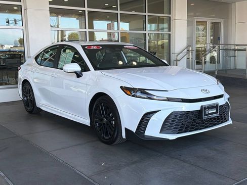 Certified 2026 Toyota Camry SE w/ Convenience Package FWD image 8