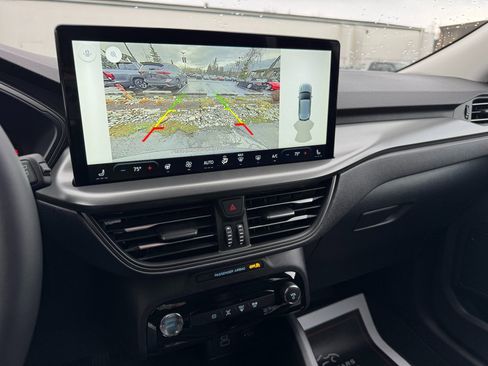 Used 2025 Ford Escape image 27