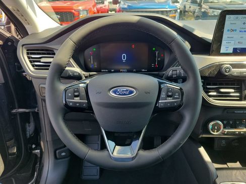 Certified 2023 Ford Escape Active AWD/4WD image 23