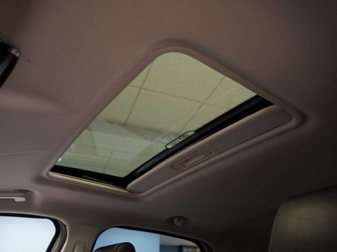 Used 2019 Ford EcoSport Titanium image 4