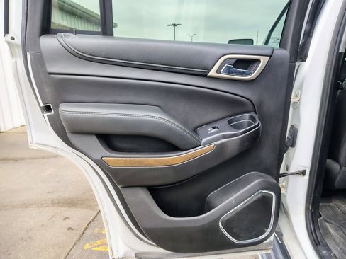 Used 2018 GMC Yukon Denali image 12