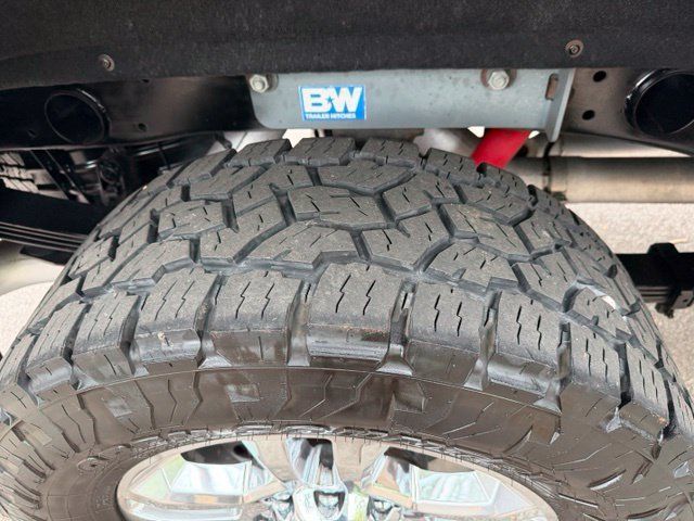 Used 2015 Chevrolet Silverado 2500 LTZ w/ Duramax Plus Package AWD/4WD image 6