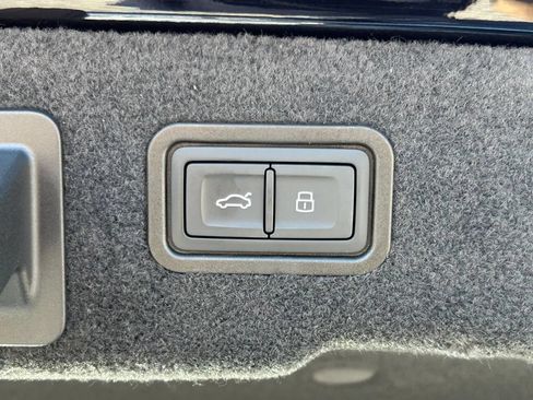 New 2026 Audi A8 L 3.0T AWD/4WD image 56